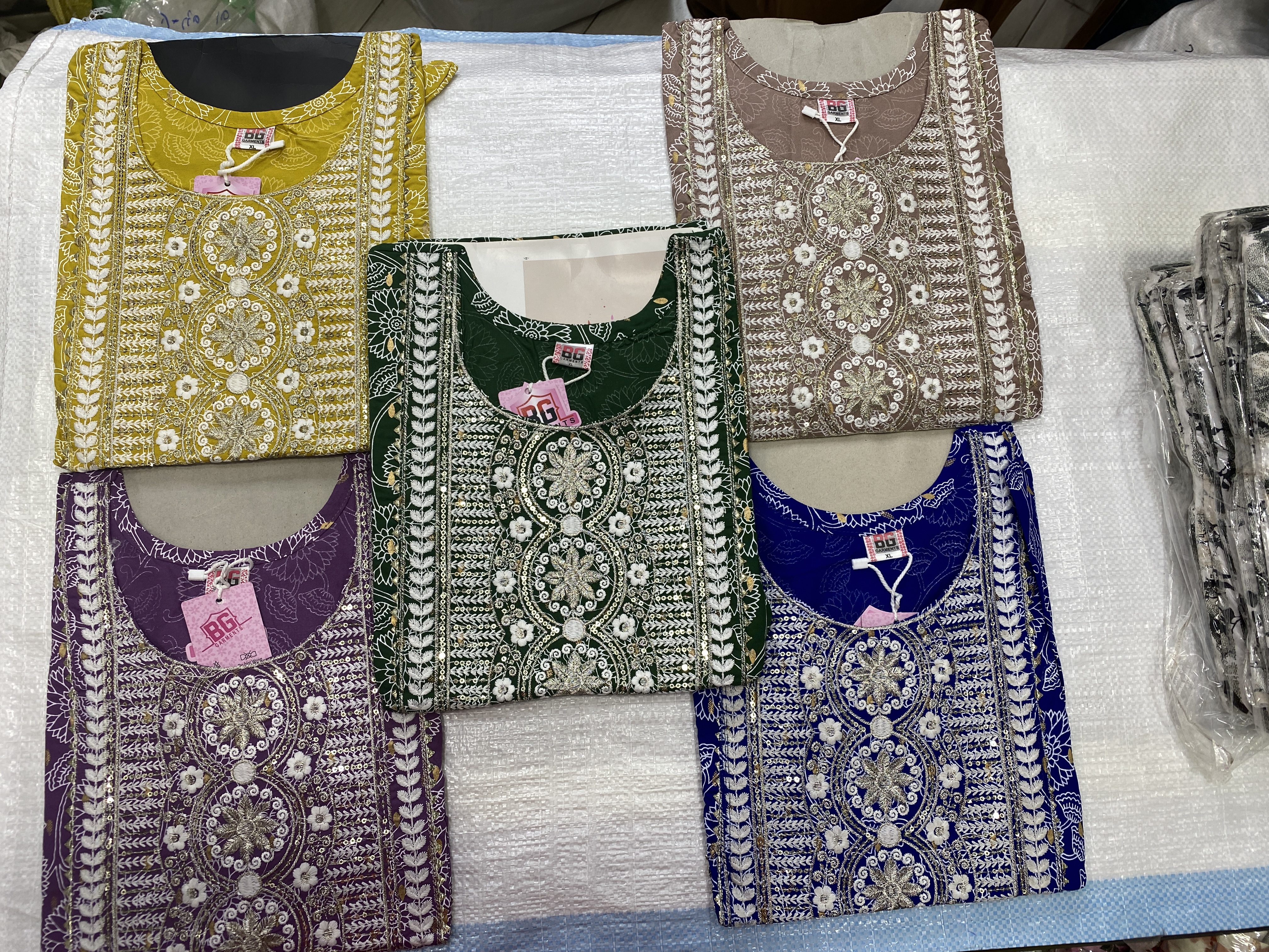Style 3063 image 10